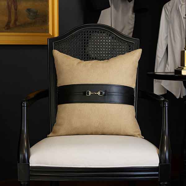 Stable Style (Black Belt)