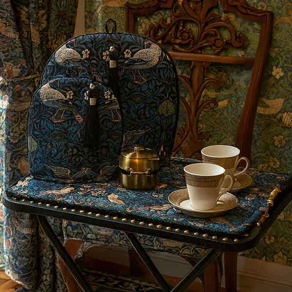 William Morris Tea Linen
