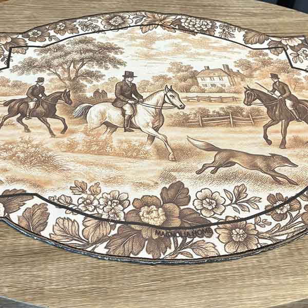 Royal Hunt Table Mats (Brown)