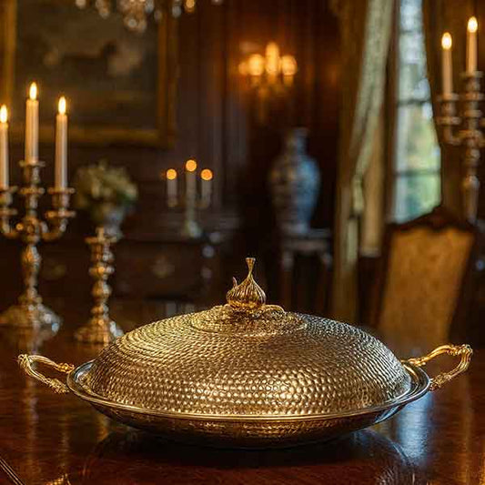 Garlic Lidded Serve Dish